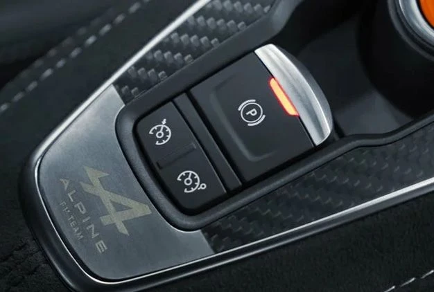 Carbon fibre accents